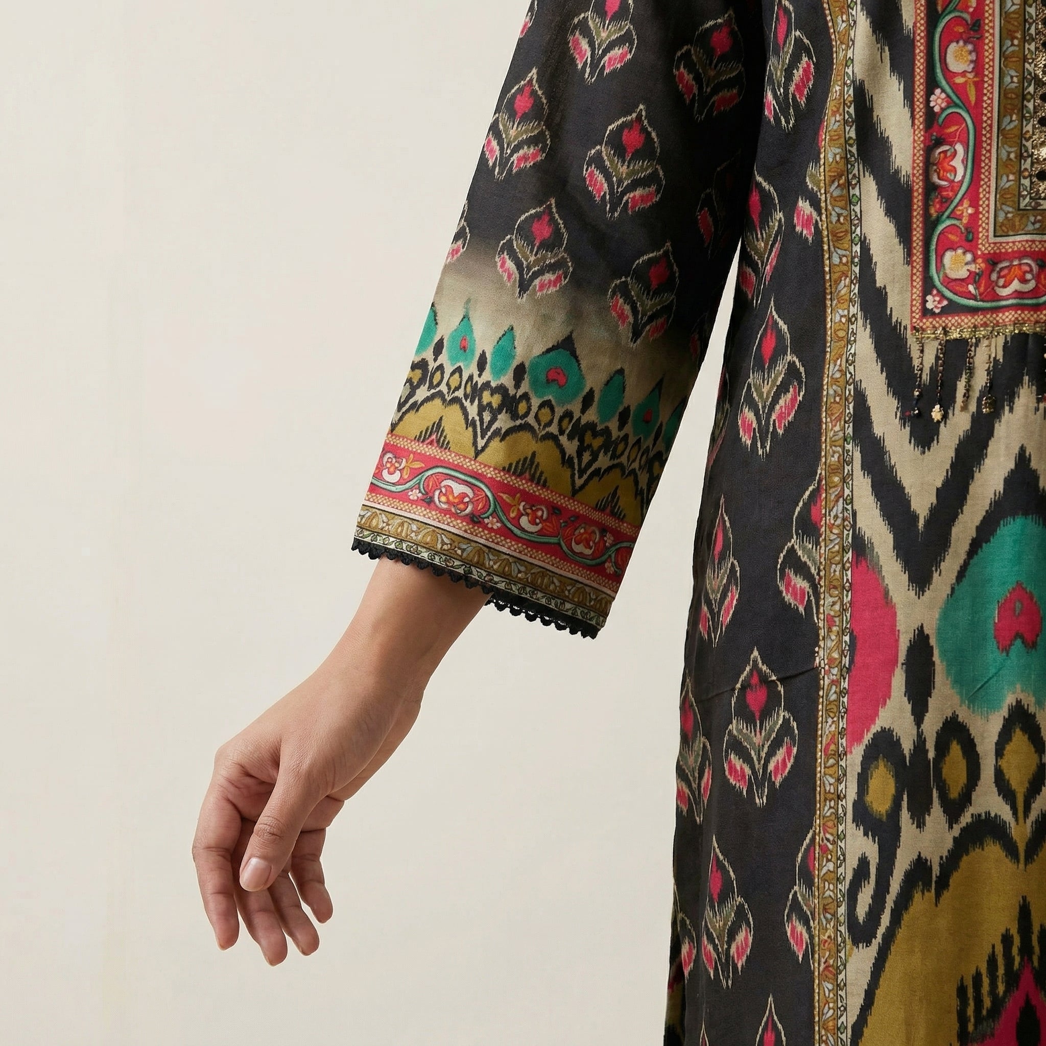 Noir Symphony viscose Kurta Set