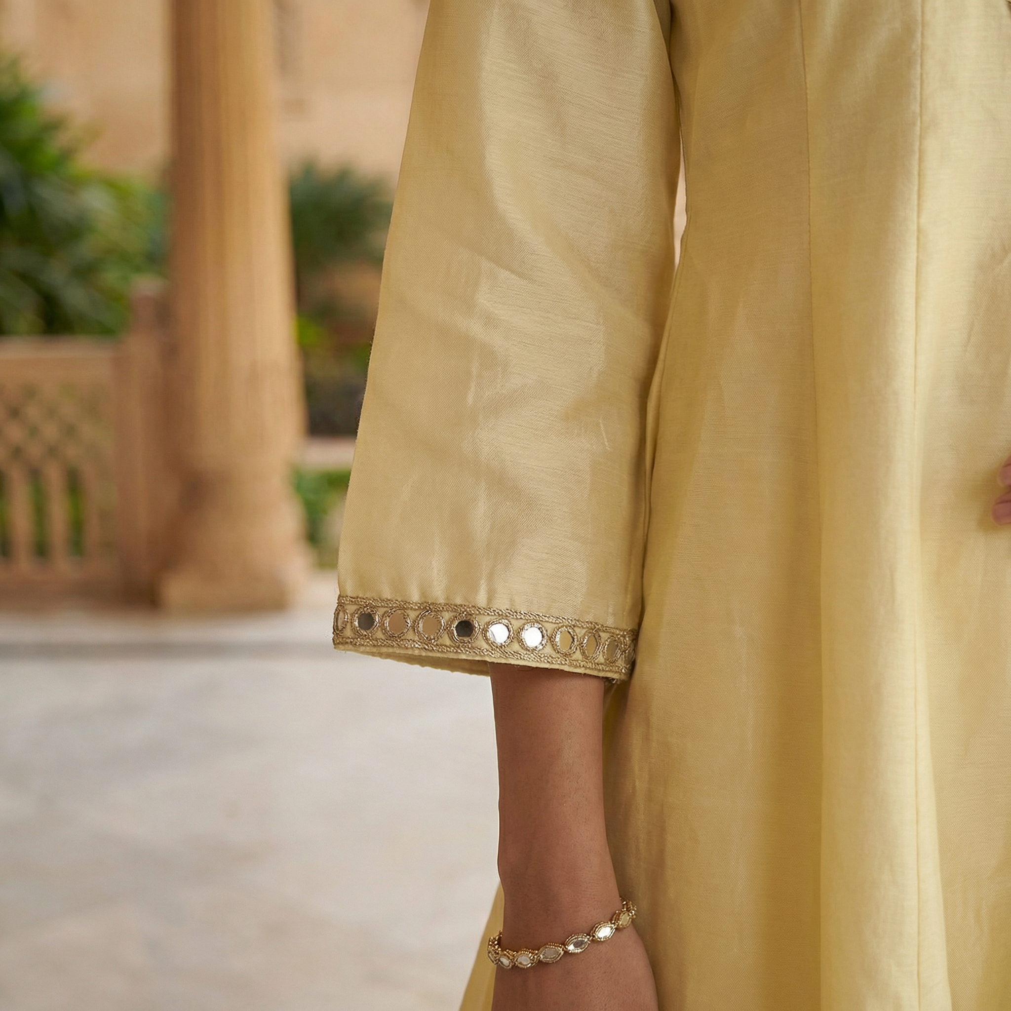 Sheesha Off-white Mirror work Kurta set